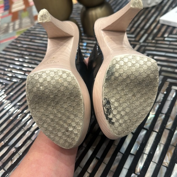 Gucci Black Patent Leather Hysteria Platform Clogs - Picture 7 of 11